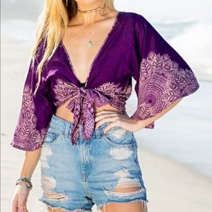 Bell Sleeve Crop Top size L